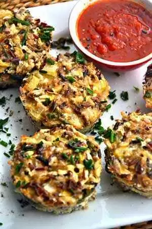 Savory Quinoa Muffins (Gluten-Free) Savory Quinoa Muffins (Gluten-Free)