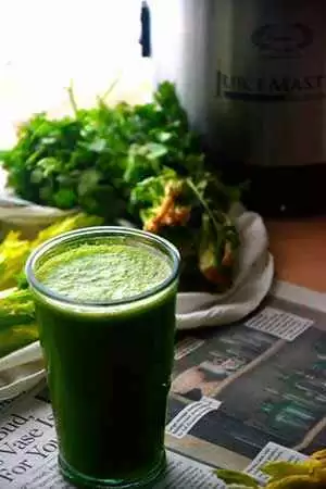 Cucumber Mint Juice (Gluten-Free) Cucumber Mint Juice (Gluten-Free)